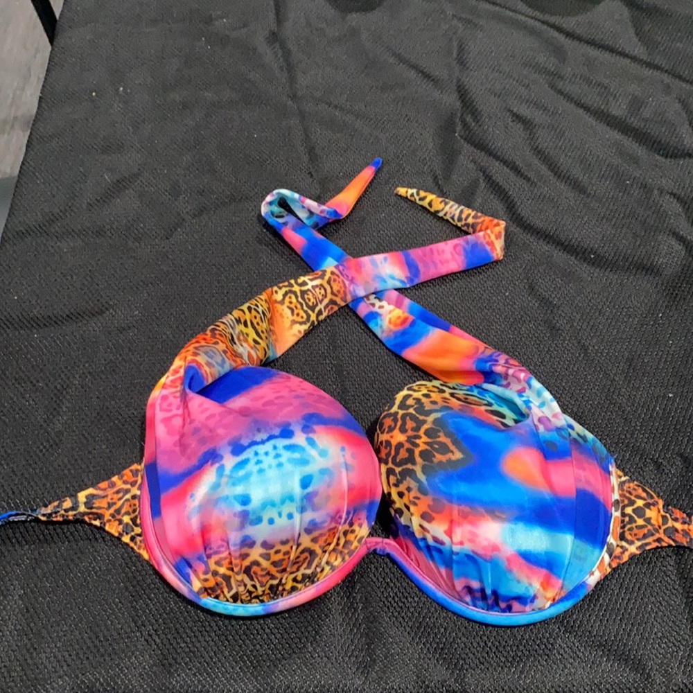 Bikini top